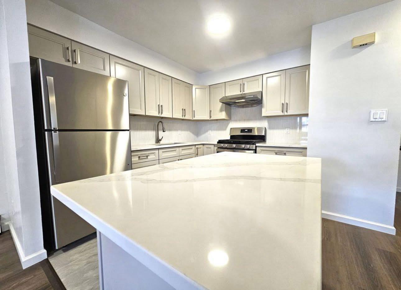 Spotless kitchen after a 757 Knockout deep clean